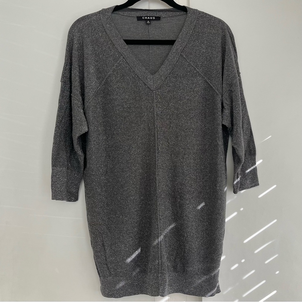Chaus Grey w/Silver Metallic Threads Dolman V-Neck Sweater, Size M US